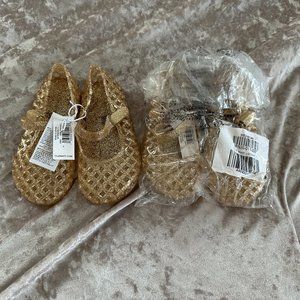 Old Navy Jellies little kid size 7